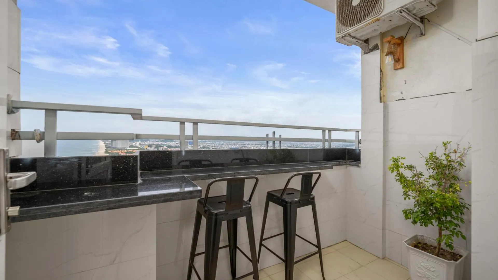 Can Ho Mt - Sea Apartment Da Nang Vietnam
